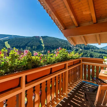 Happy Superior Gasthuis Špindlerŭv Mlýn