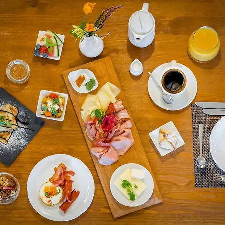 Guest house Happy Superior 3*