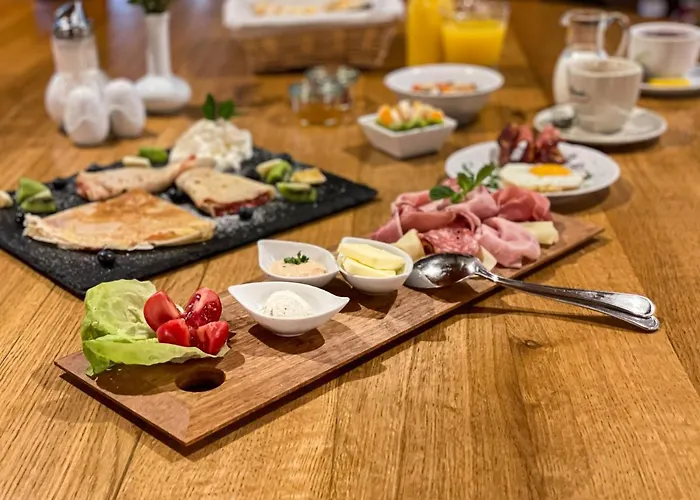 Happy Superior 招待所