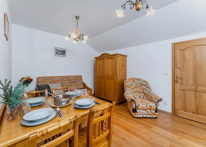 Happy Superior 招待所 3*