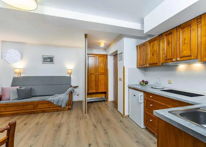 招待所 Happy Superior