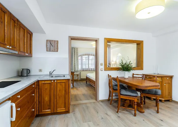 招待所 Happy Superior 3*