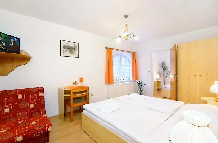 招待所 Happy Superior 3*